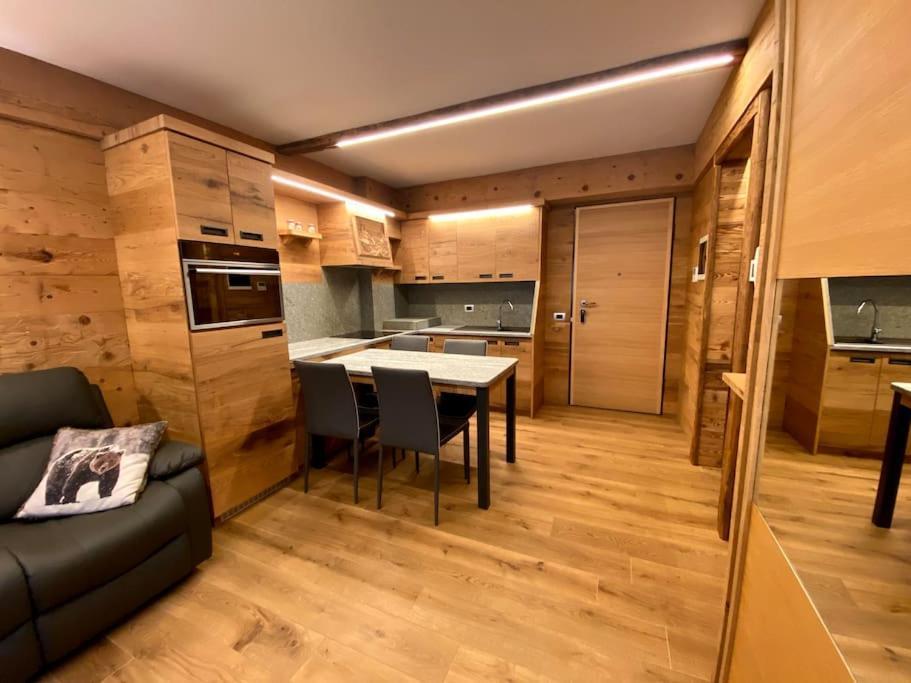 Bertuzzi Luxury Chalet อาปริกา ภายนอก รูปภาพ