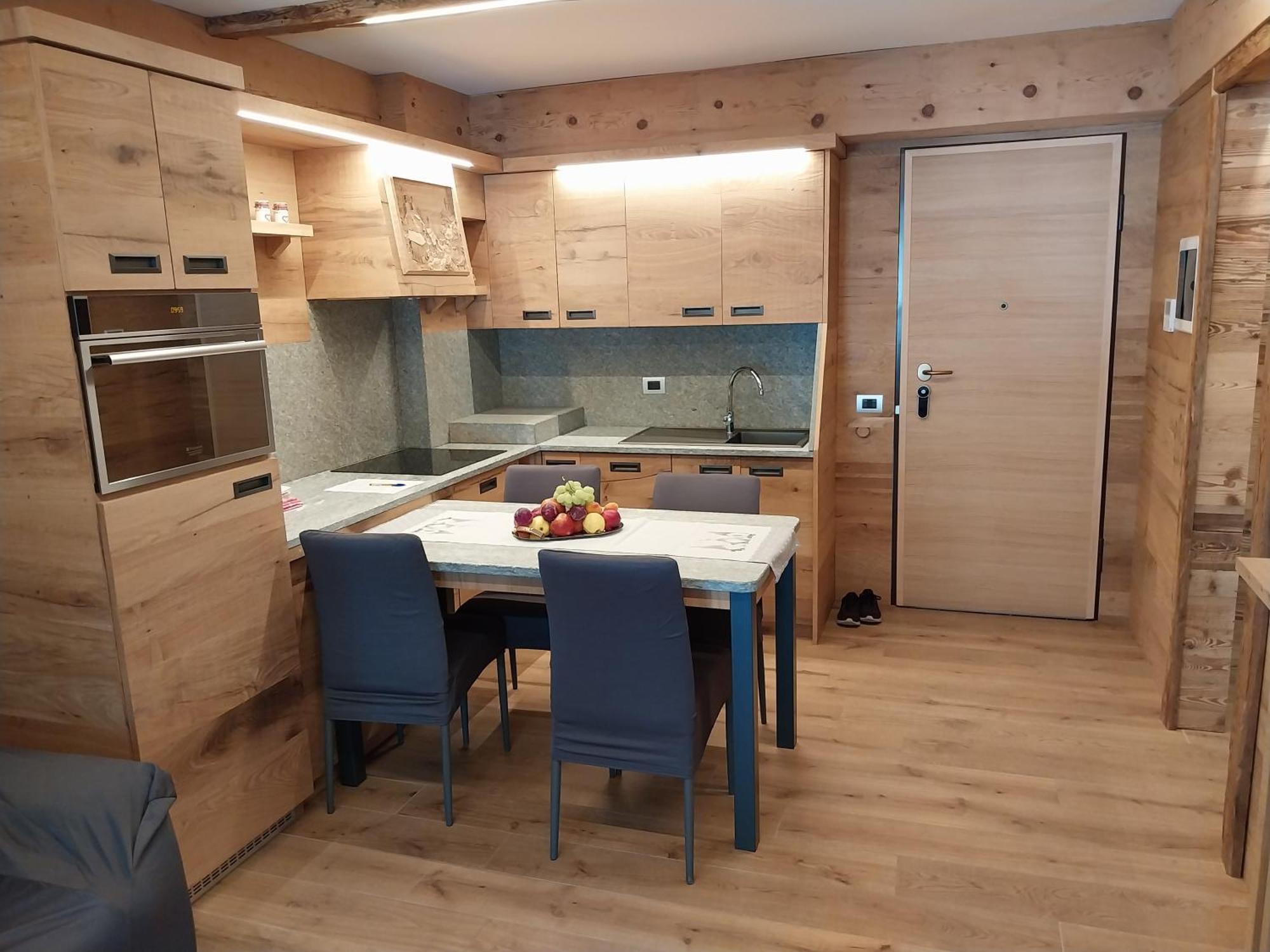 Bertuzzi Luxury Chalet อาปริกา ภายนอก รูปภาพ
